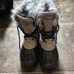 Natural Winter Boots with Faux Fur Trim